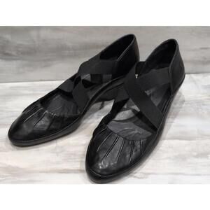 Nurture Black Leather Flats with Elastic Cross Straps 10M